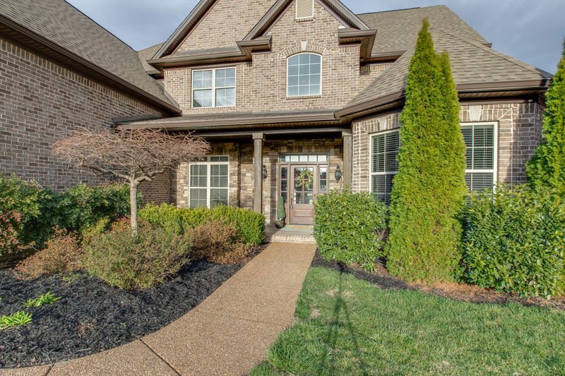 2024 Brisbane Dr, Spring Hill, TN 37174