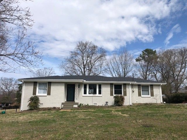 550 Highcrest Dr, Nashville, TN 37211