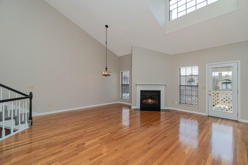 225 Glenstone Cir, Brentwood, TN 37027