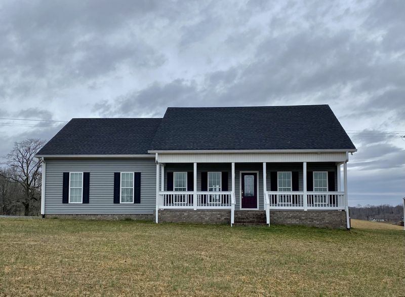 601 Womack Rd, Bethpage, TN 37022