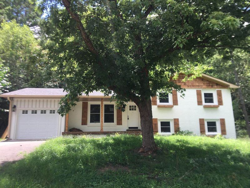 685 Brewer Dr E, Nashville, TN 37211