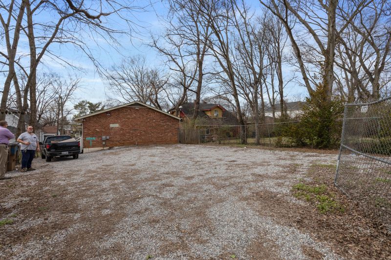 813 N 2nd St, Nashville, TN 37207