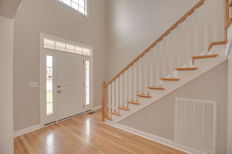 1206 Wheatley Cv, Murfreesboro, TN 37129