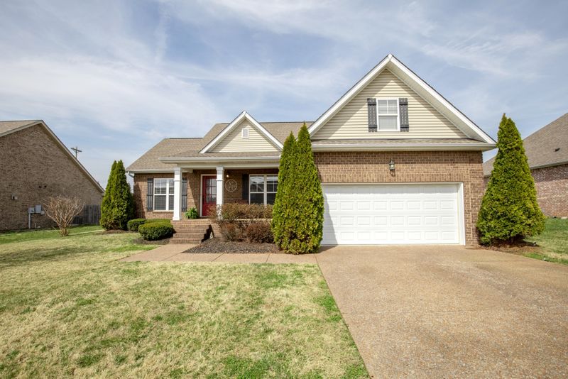1215 Bothwell Pl, Gallatin, TN 37066