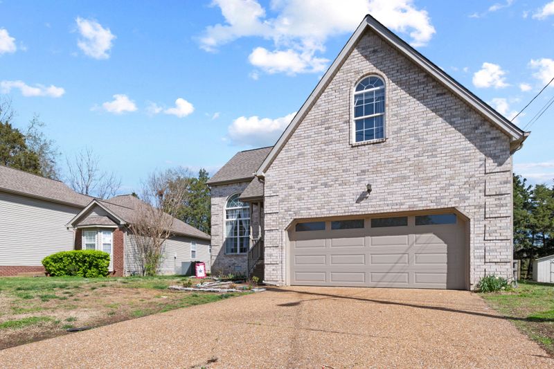3349 Milbridge Dr, Antioch, TN 37013