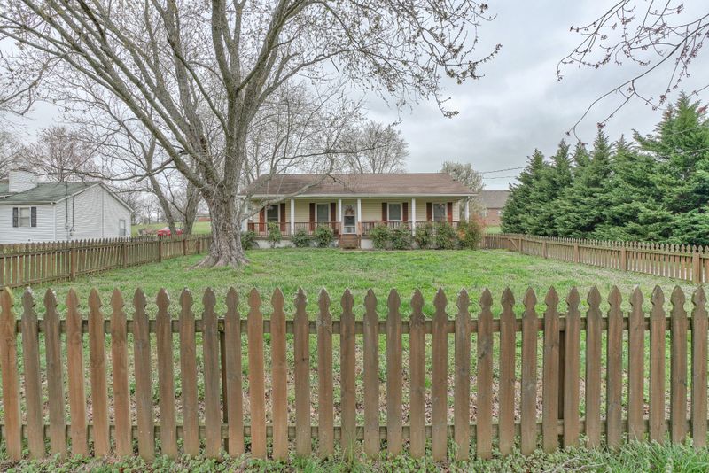 918 Hillcrest Dr, Eagleville, TN 37060