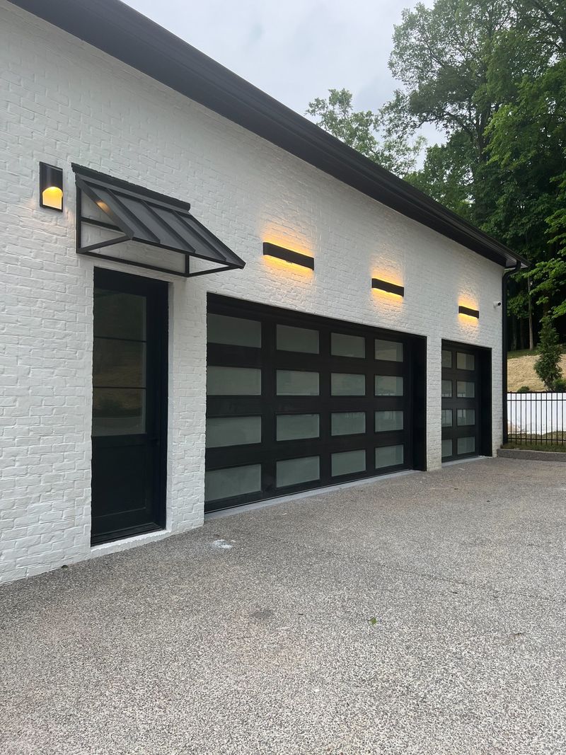 6319 E Valley Rd, Nashville, TN 37205