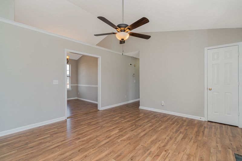 1102 Lillian Ct, Smyrna, TN 37167