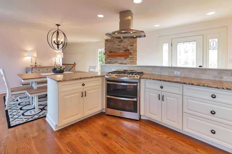 728 General Kershaw Dr, Old Hickory, TN 37138