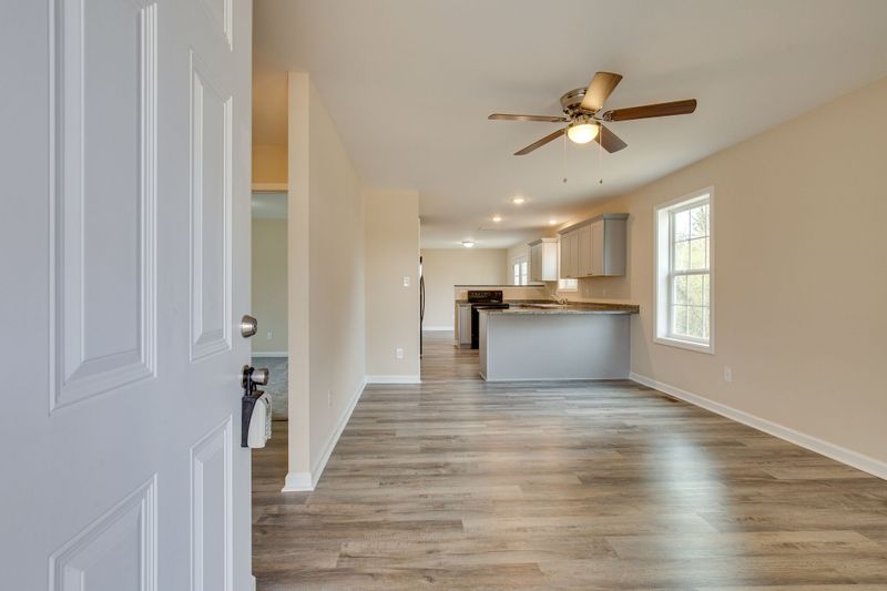 910 Mapleash Ave, Columbia, TN 38401