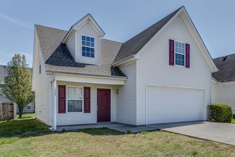 1427 Westview Dr, Murfreesboro, TN 37128