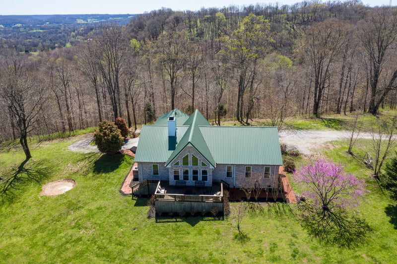 2037 Peach Orchard Rd, Culleoka, TN 38451