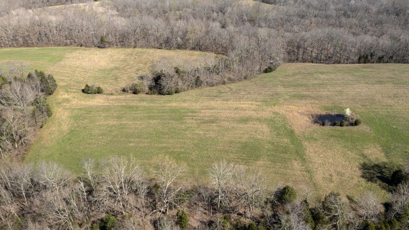 150 Evie Mae Rd, Charlotte, TN 37036