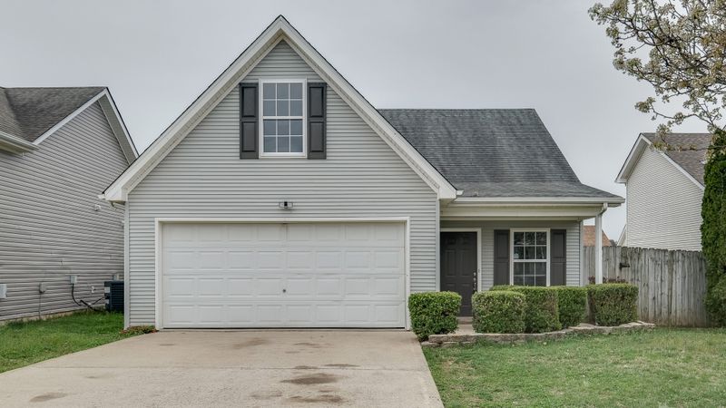 5053 Cornelius Dr, Murfreesboro, TN 37129