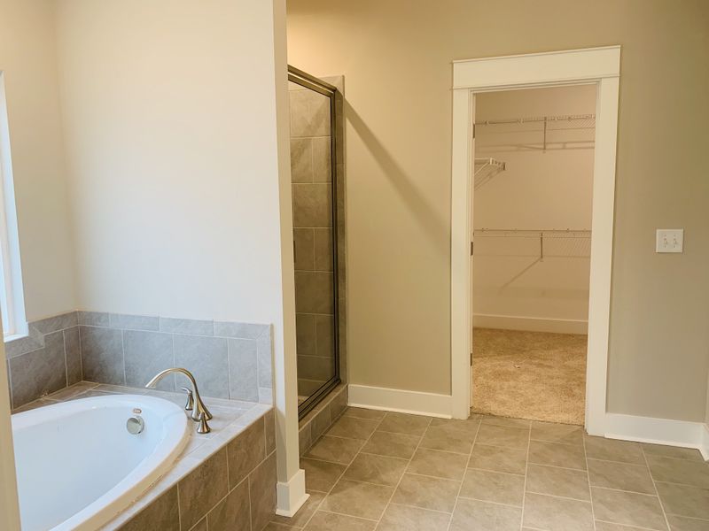 1120 Owen Layne Dr, Murfreesboro, TN 37129