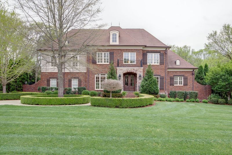 2450 Durham Manor Dr, Franklin, TN 37064