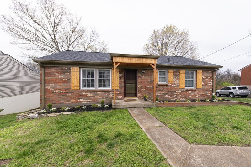 821 Rose Park Dr, Nashville, TN 37206