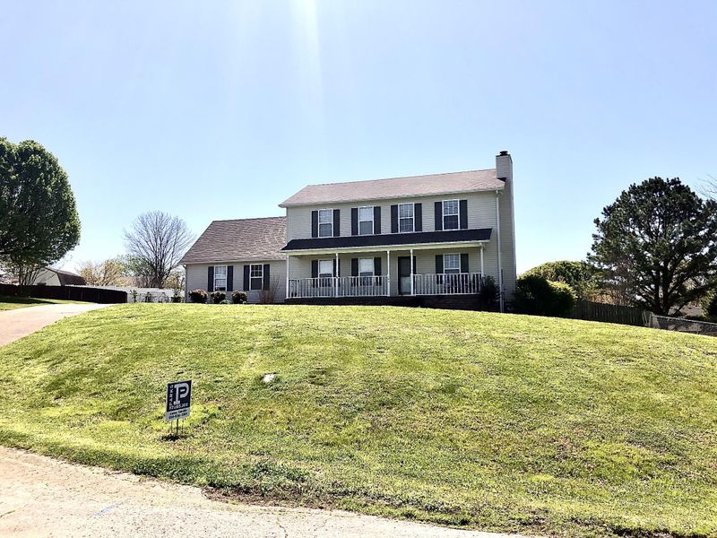 103 Creekside Dr, Columbia, TN 38401