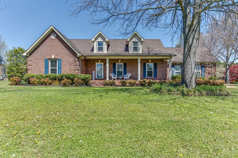 310 Regal Dr, Murfreesboro, TN 37129