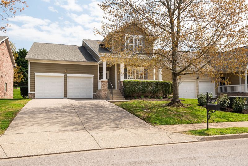 1024 Dunrobin Dr, Franklin, TN 37067