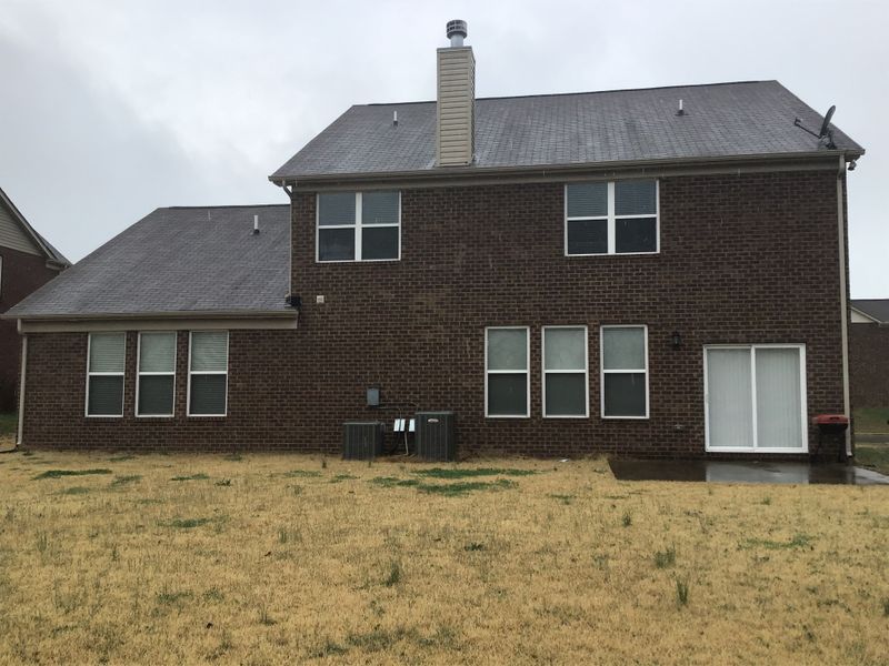 1025 Abberley Cir, Hendersonville, TN 37075
