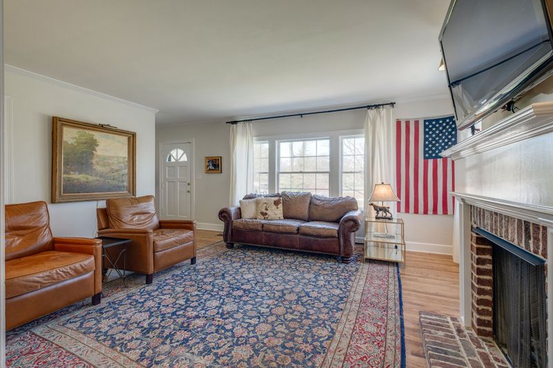 1013 Maplehurst Ln, Nashville, TN 37204