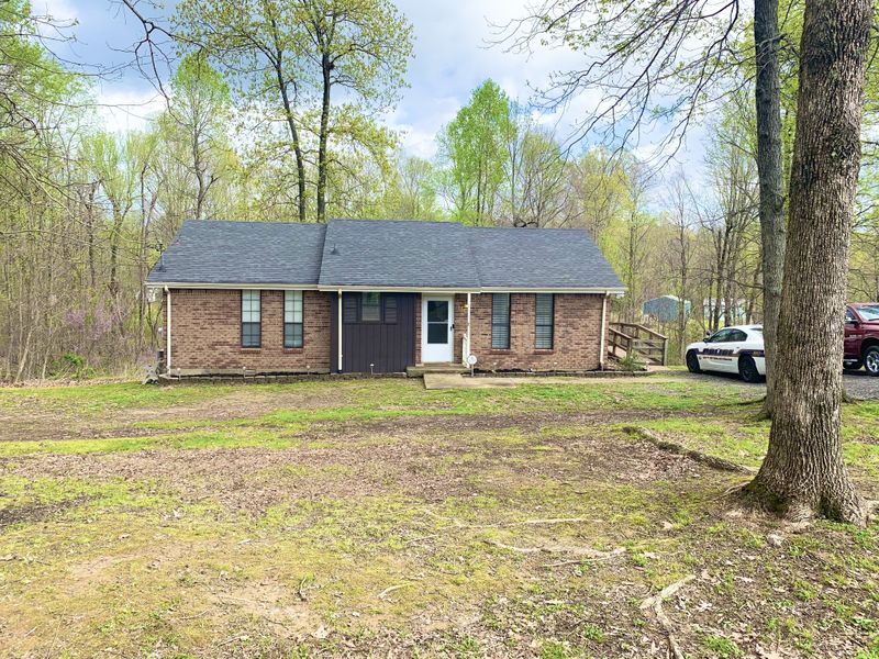 1828 Cardinal Dr, Pleasant View, TN 37146