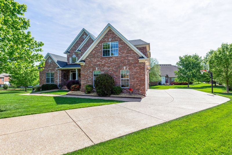 5004 Blarney Ct, Spring Hill, TN 37174