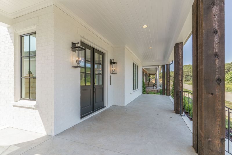 641 Jackson Falls Dr, Nashville, TN 37221