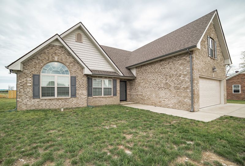 7906 Alameda Dr, Murfreesboro, TN 37127