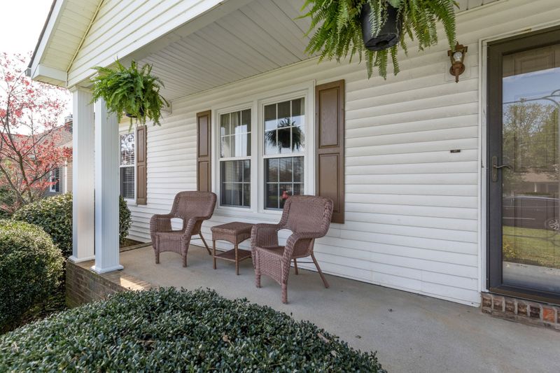 2313 Briar Bend Dr, Murfreesboro, TN 37128