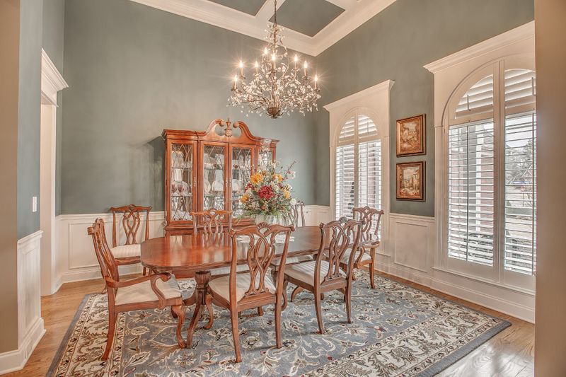 708 Blueridge Dr, Murfreesboro, TN 37129