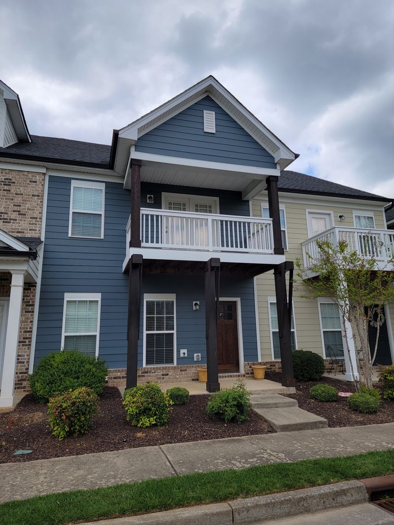 2820 Sterlingshire Dr, Murfreesboro, TN 37128