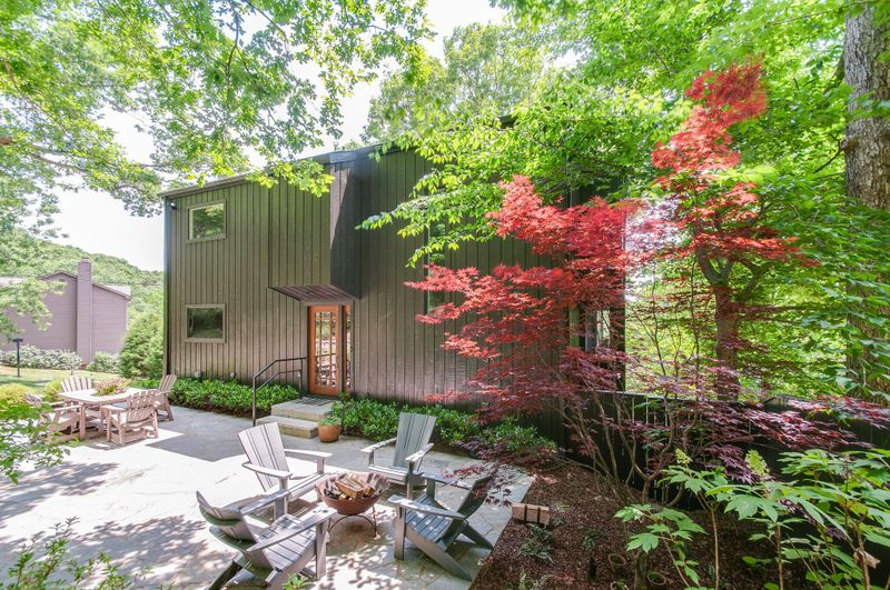 400 Valley Trace Dr, Nashville, TN 37221