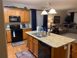 1018 Dunrobin Dr, Franklin, TN 37067
