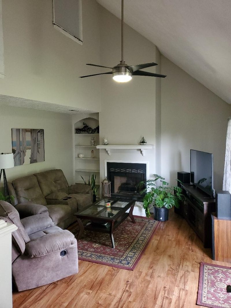 513 Debbie Dr, Hermitage, TN 37076