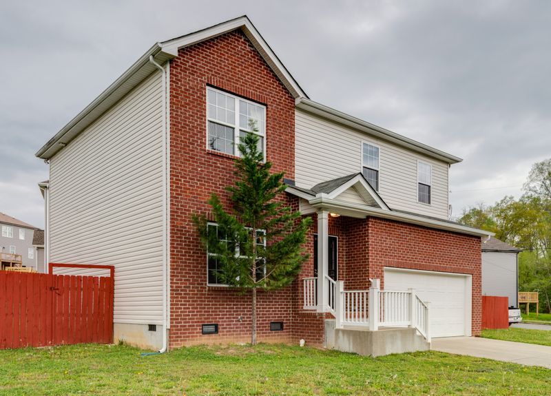 1724 Bridgecrest Dr, Antioch, TN 37013