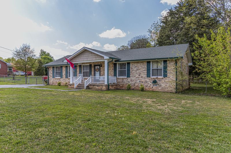 6609 Forrest Ln, Murfreesboro, TN 37129