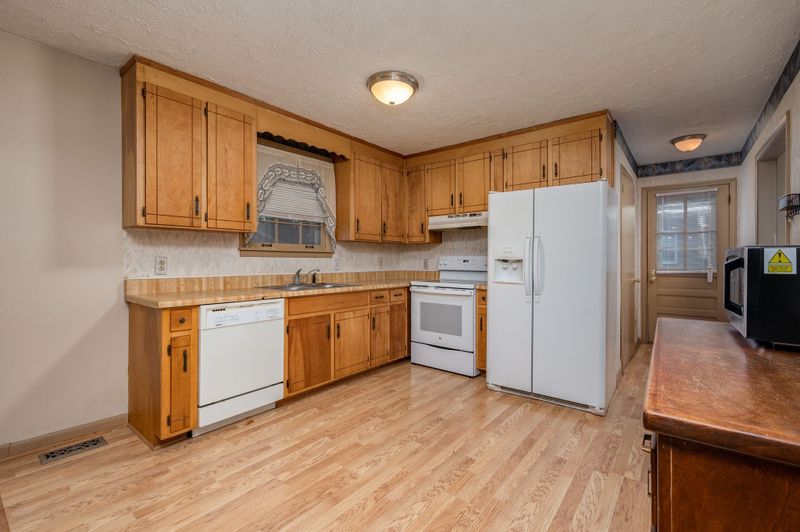 6724 Scenic Dr, Murfreesboro, TN 37129