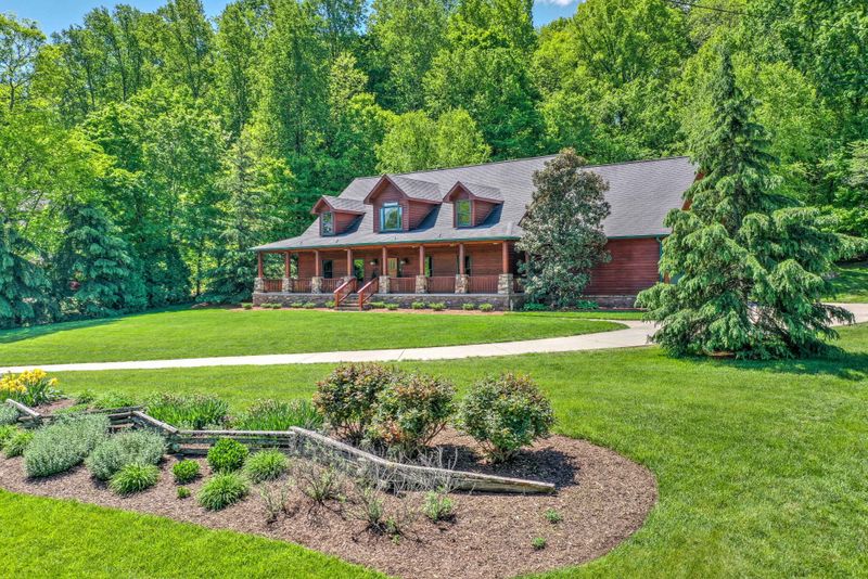 8841 Mccrory Ln, Nashville, TN 37221
