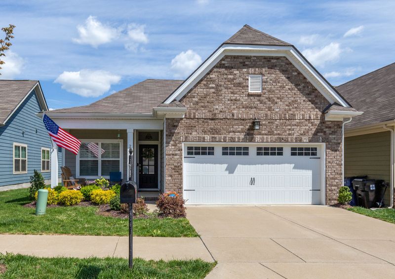 2540 Hanover Dr, Columbia, TN 38401