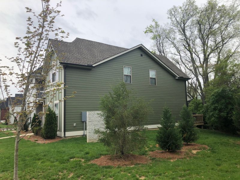 337 Lakeside Park Dr, Hendersonville, TN 37075