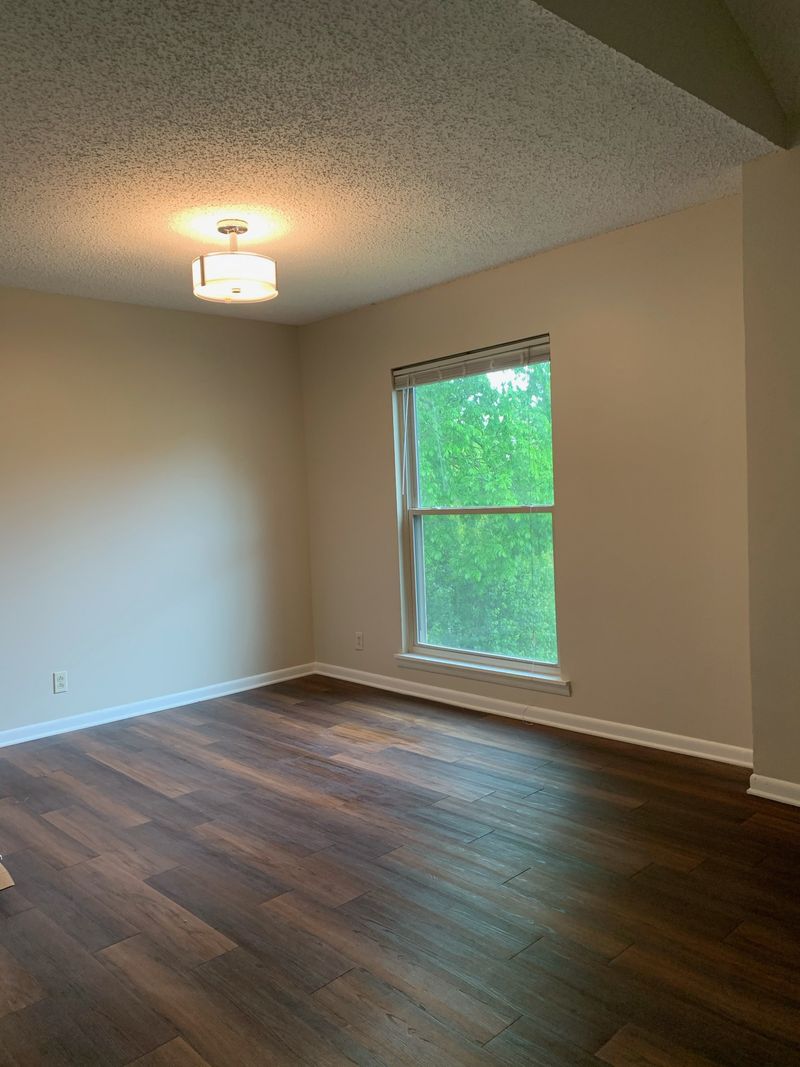 205 Summit Ridge Dr, Nashville, TN 37215