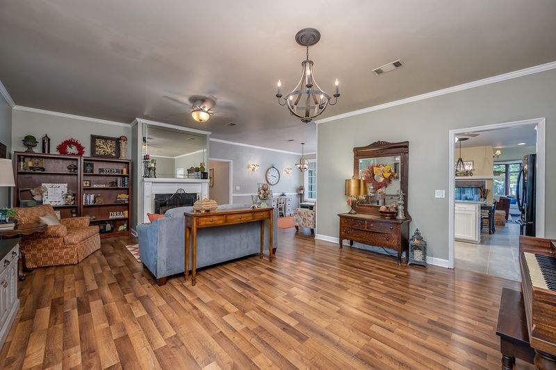 315 Regal Dr, Murfreesboro, TN 37129