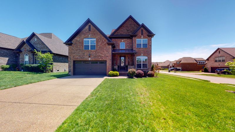 200 Farmbrook Ln, Mount Juliet, TN 37122