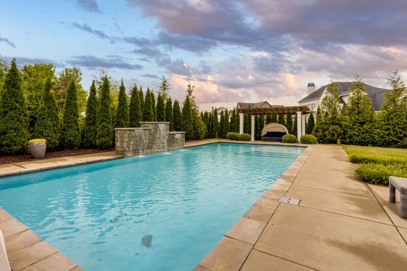 6220 Wild Heron Way, College Grove, TN 37046