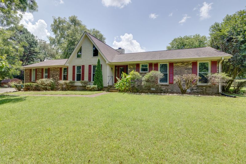2389 Henpeck Ln, Franklin, TN 37064