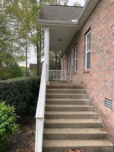113 Lena Loop, Burns, TN 37029