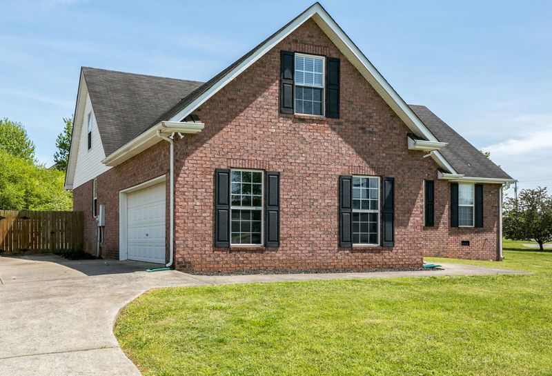 113 Falling Branch Ct, Murfreesboro, TN 37129