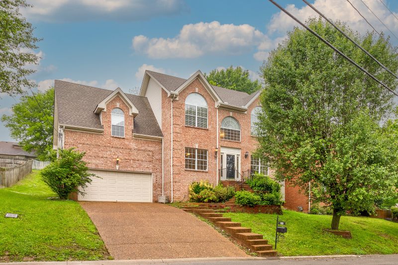 6540 Broken Bow Dr, Antioch, TN 37013
